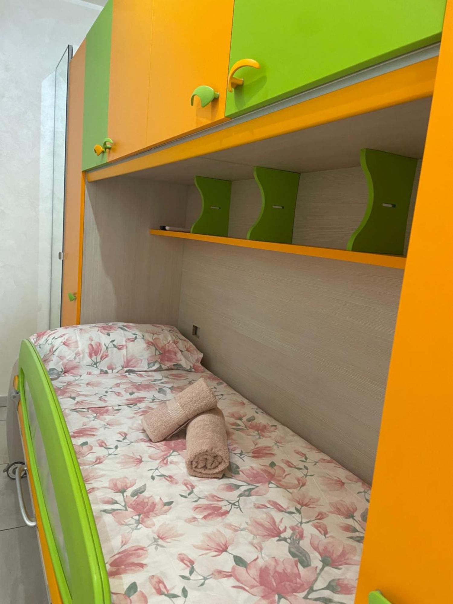 Home With Parking Near The Airport And Beach Fiumicino Exterior photo