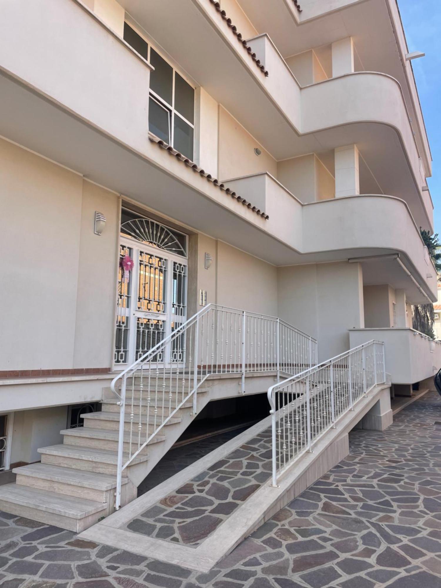 Home With Parking Near The Airport And Beach Fiumicino Exterior photo
