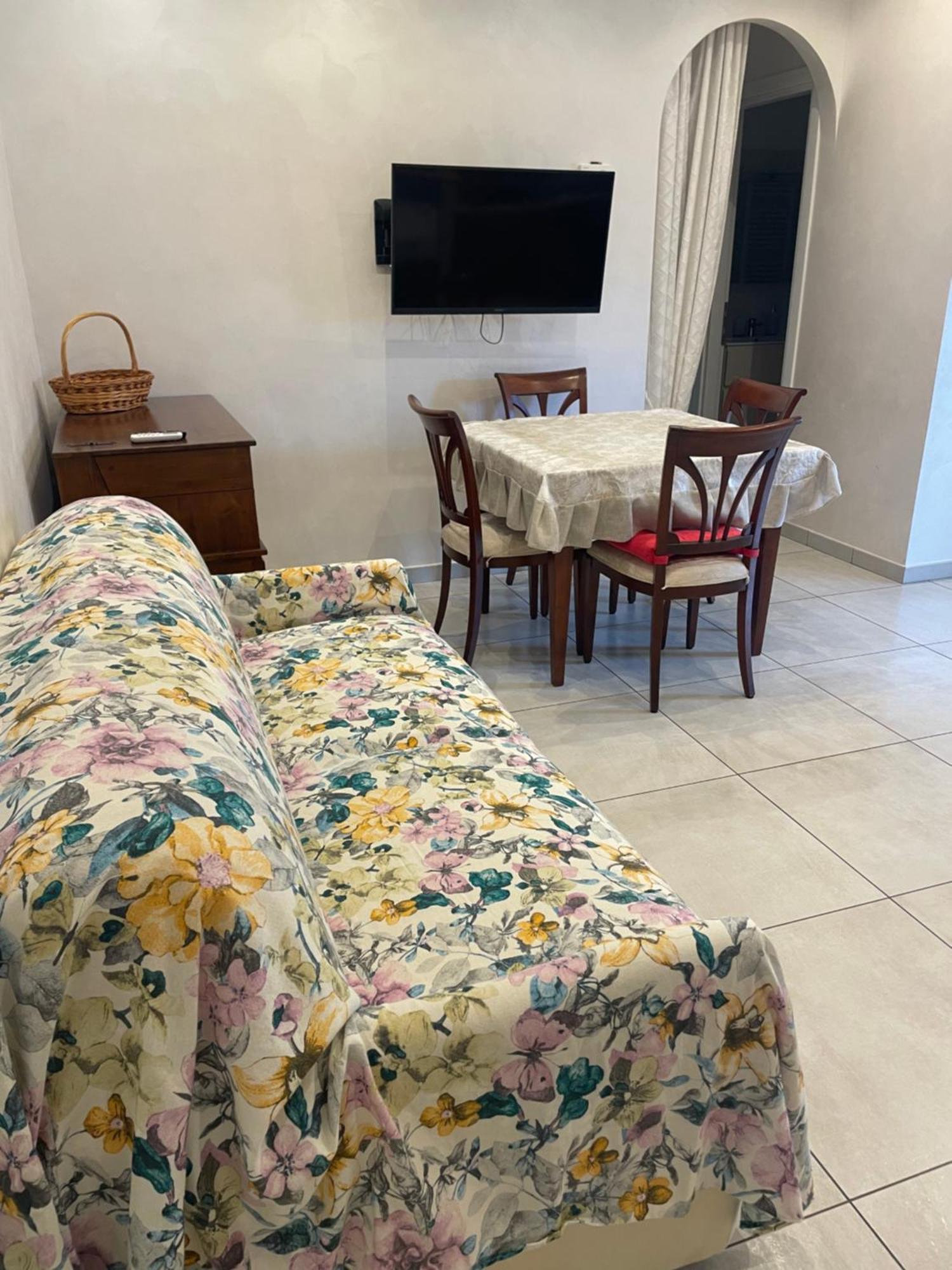 Home With Parking Near The Airport And Beach Fiumicino Exterior photo